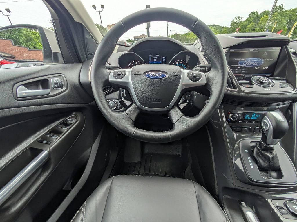 Used 2014 Ford Escape Titanium w/ Equipment Group 401A FWD image 15