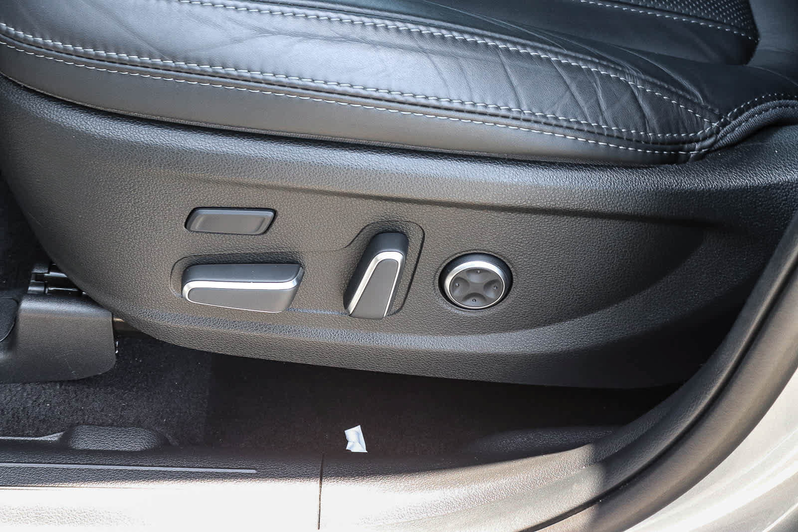 Used 2023 Hyundai Santa Fe Calligraphy AWD/4WD image 31