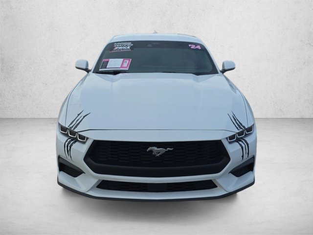 Used 2024 Ford Mustang Coupe RWD image 2