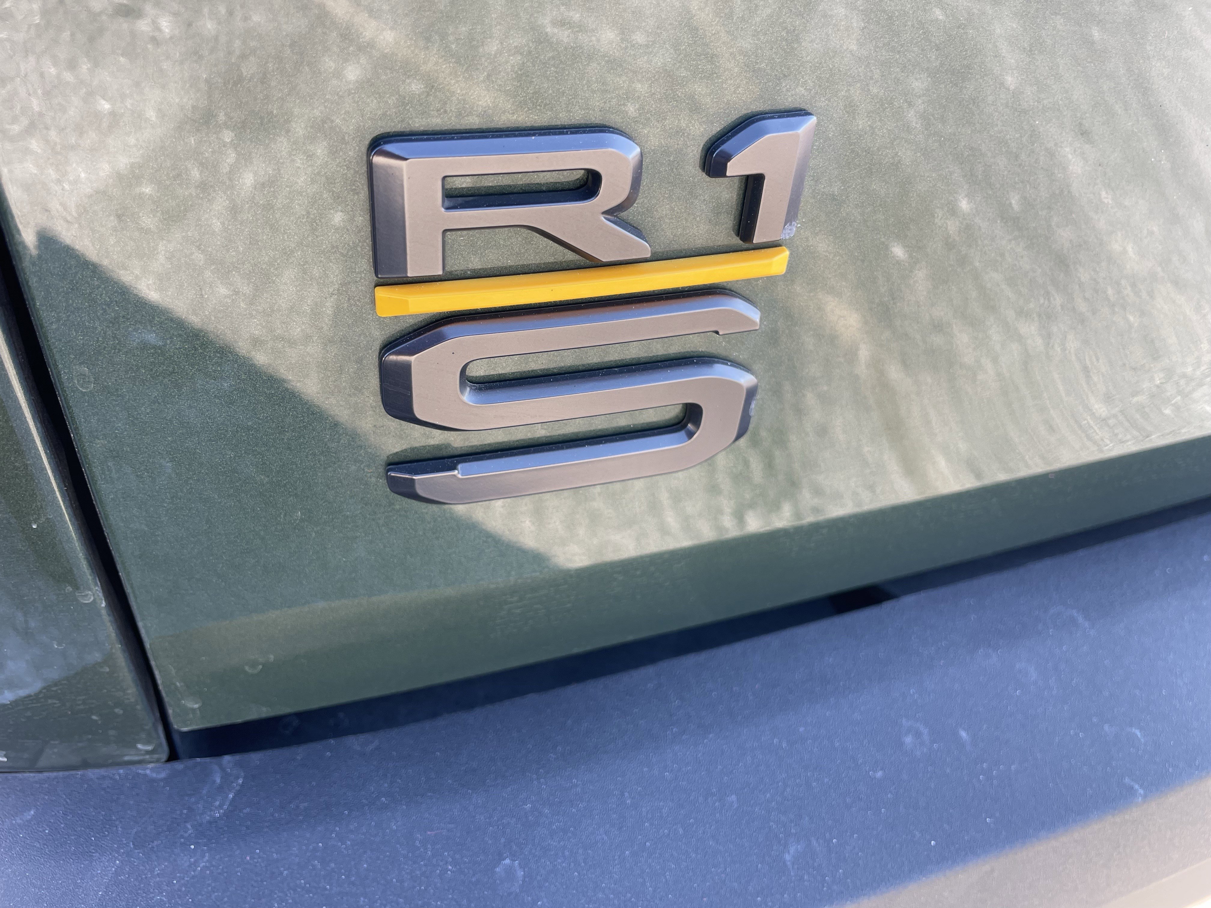 Used 2025 Rivian R1S Premium image 36