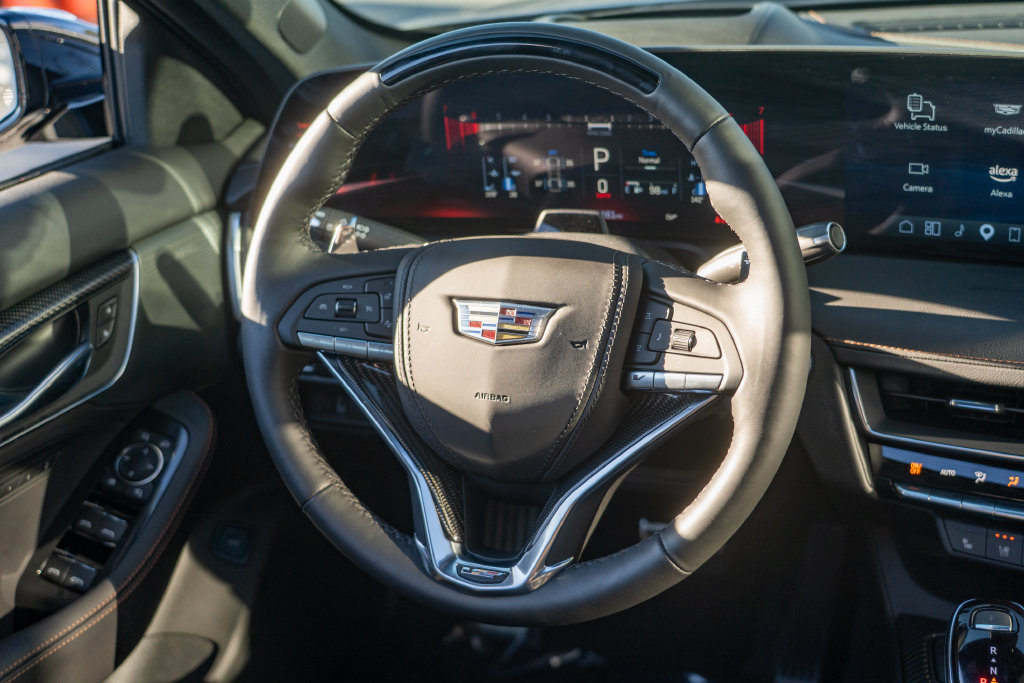 Used 2025 Cadillac CT5 V w/ Technology Package AWD/4WD image 21