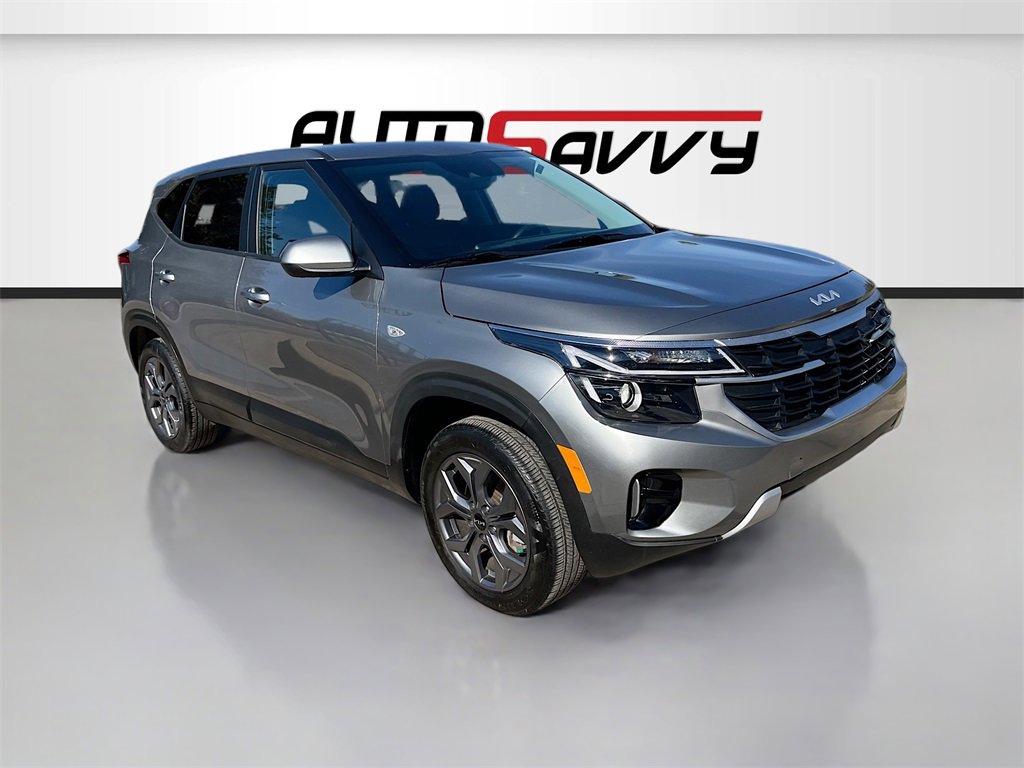 Used 2024 Kia Seltos LX image 1