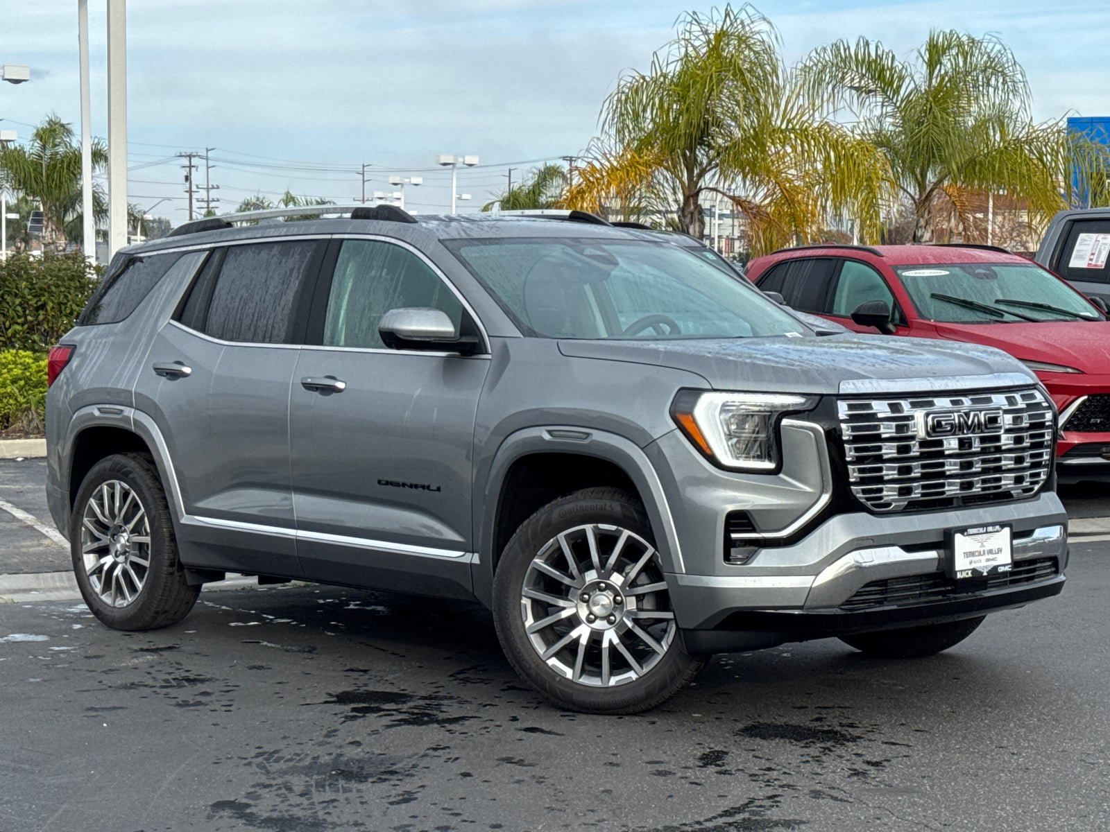 Used 2026 GMC Terrain Denali w/ LPO, Black Badging Package AWD/4WD image 2
