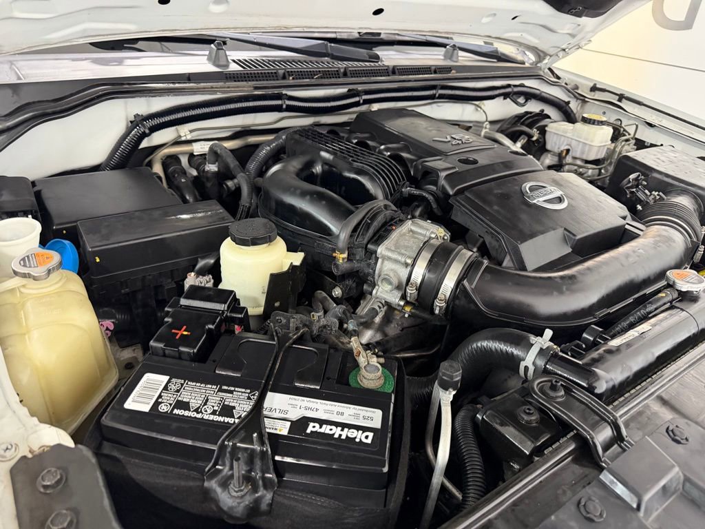 Used 2019 Nissan Frontier Desert Runner image 6