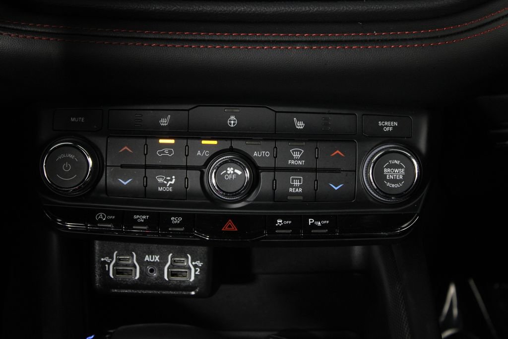 Used 2025 Dodge Durango GT w/ Blacktop Package RWD image 20