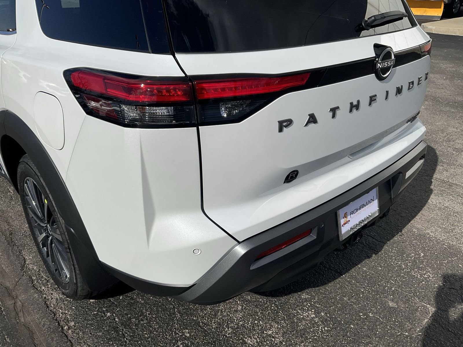 New 2026 Nissan Pathfinder Platinum w/ Cargo Package AWD/4WD image 29