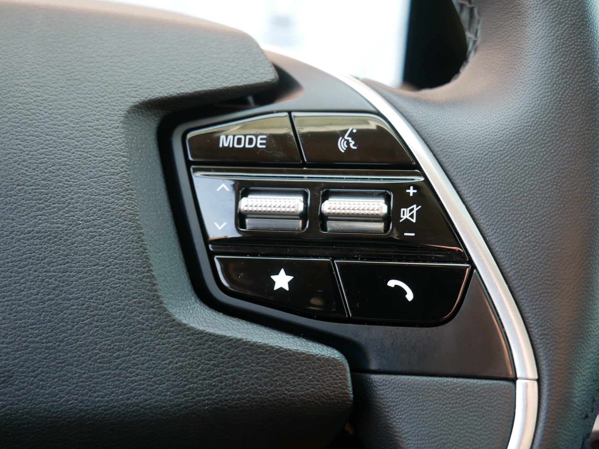 Certified 2024 Kia EV6 Wind w/ Wind Technology Package AWD/4WD image 29