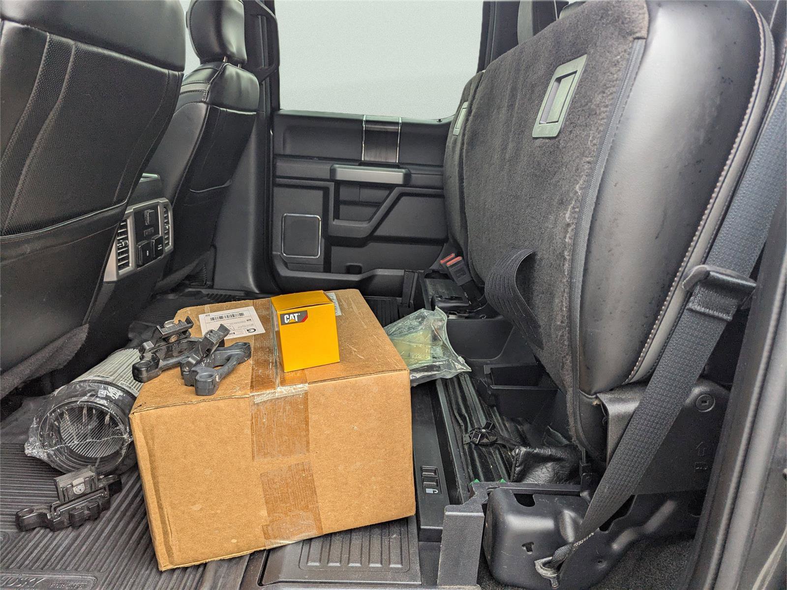 Used 2018 Ford F350 Platinum w/ Platinum Ultimate Package image 11