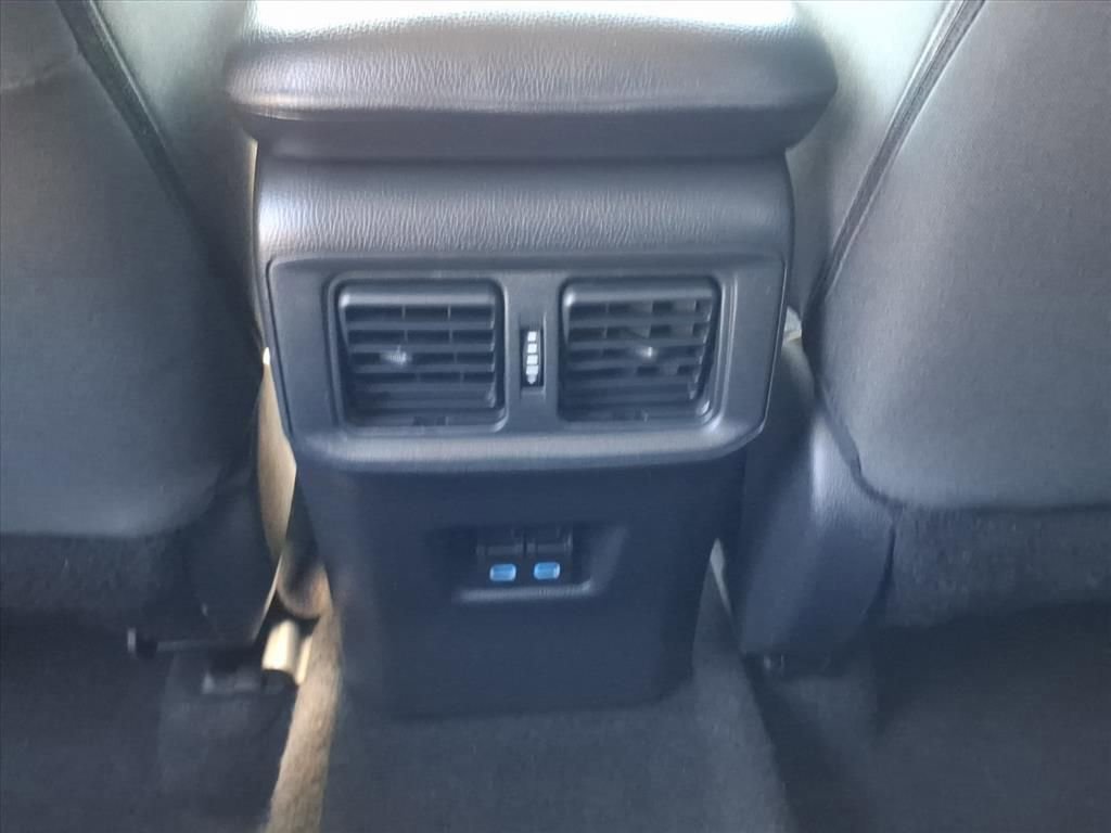 Used 2022 Toyota RAV4 XLE FWD image 22