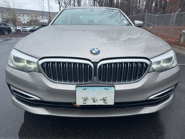 Used 2019 BMW 530i xDrive w/ Luxury Package image 2