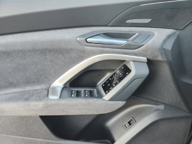 Used 2026 Audi SQ5 Premium Plus AWD/4WD image 19