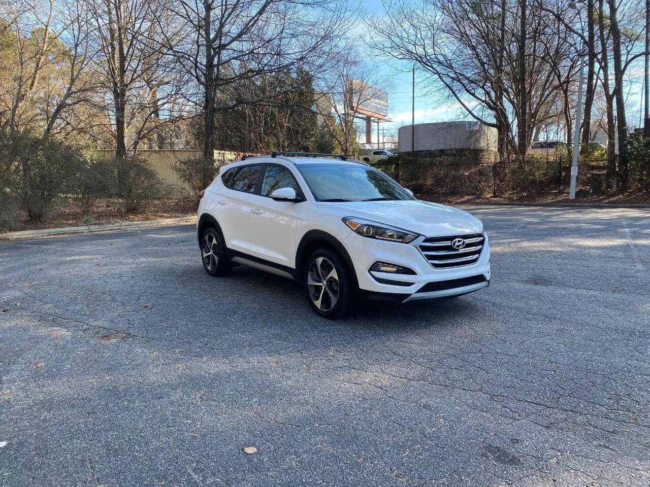 Used 2017 Hyundai Tucson Sport w/ Cargo Package AWD/4WD image 3