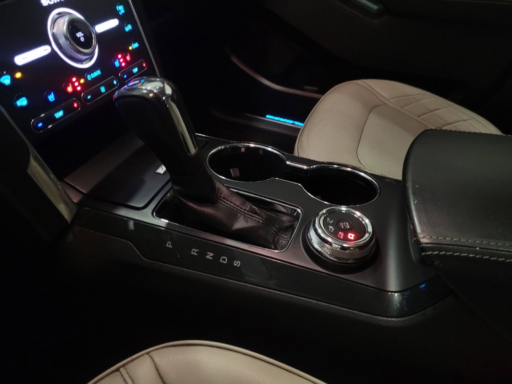 Used 2018 Ford Explorer Platinum AWD/4WD image 26