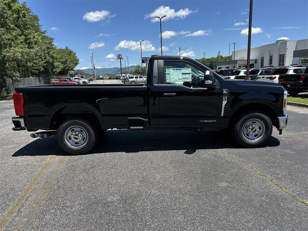 New 2025 Ford F250 XL w/ XL Chrome Package image 15