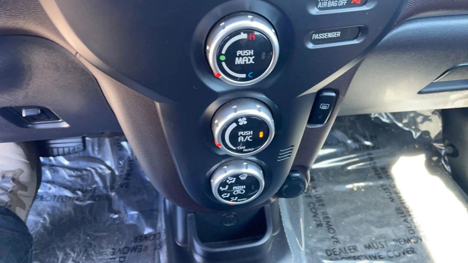 Used 2012 Mitsubishi i ES RWD image 17