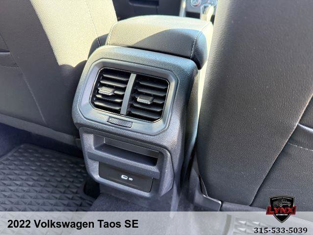 Used 2022 Volkswagen Taos SE w/ Panoramic Sunroof Package image 47