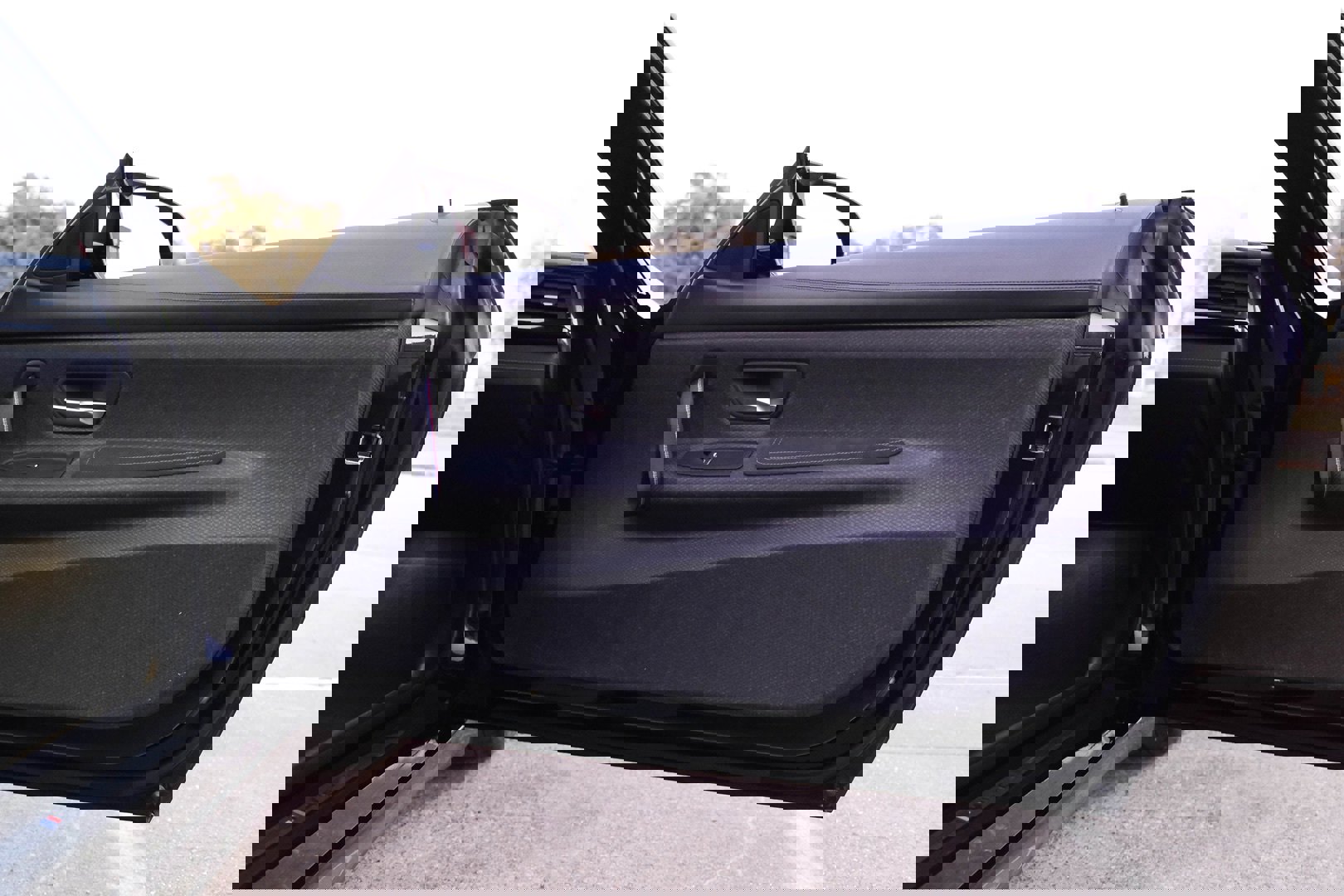 Used 2019 BMW M4 CS w/ Executive Package image 25