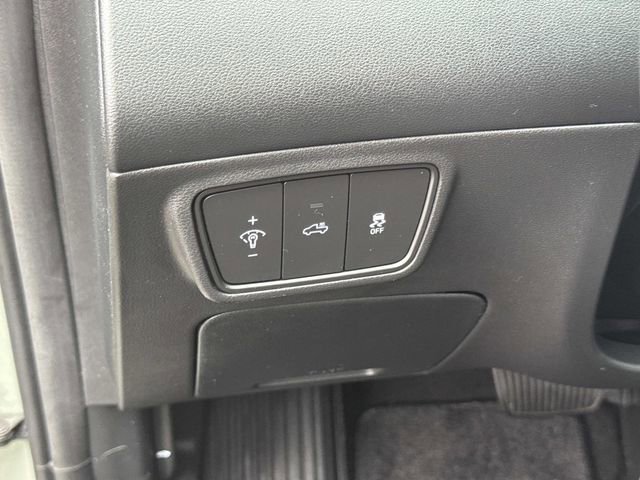 Used 2023 Hyundai Santa Cruz SEL image 27