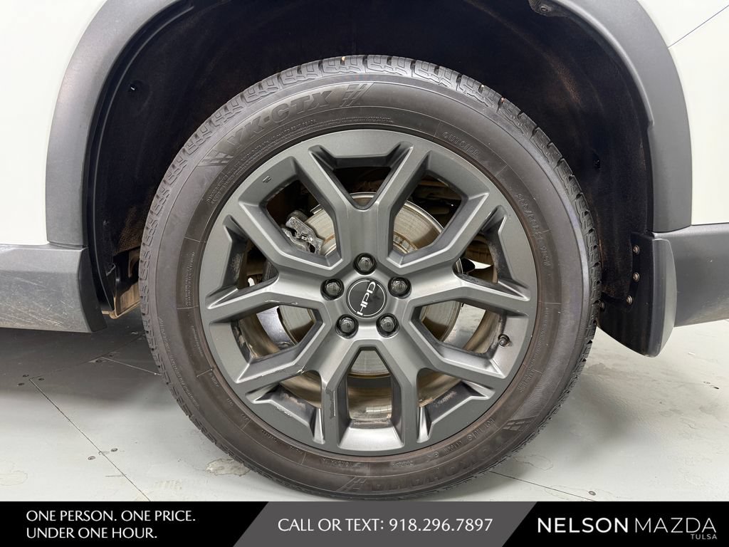 Used 2023 Honda Pilot Touring image 12