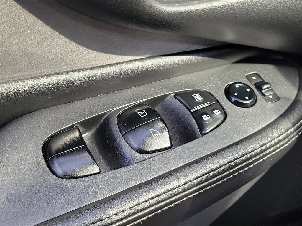 Used 2022 Nissan Murano S image 14