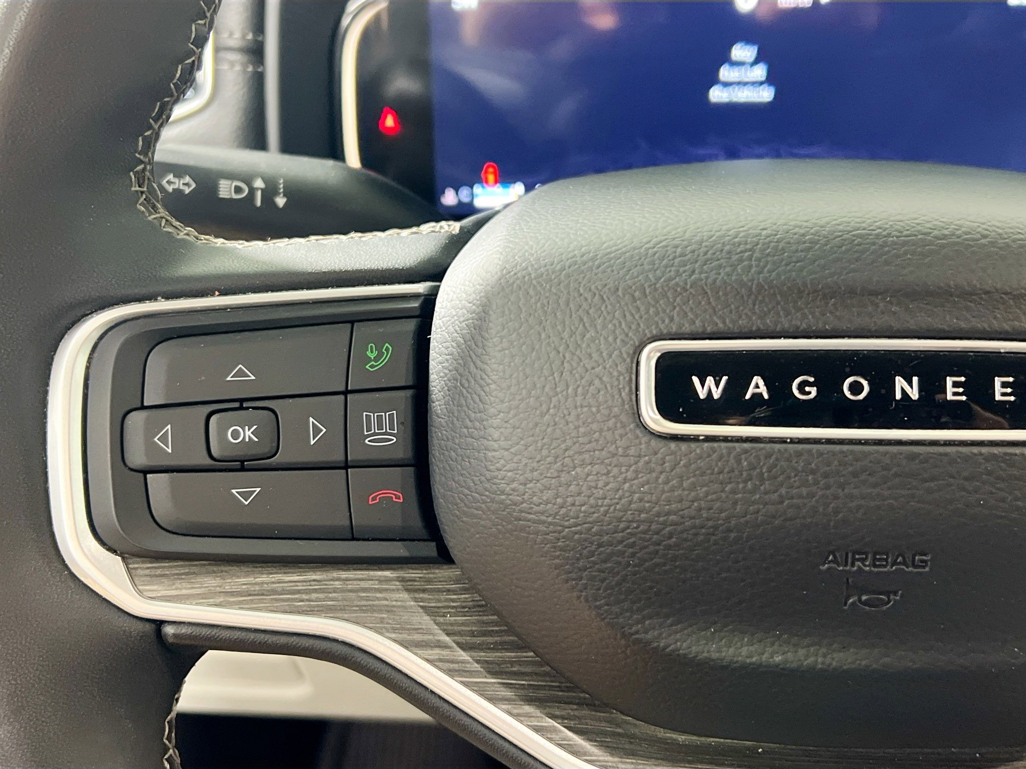 Used 2024 Jeep Wagoneer Series II w/ Flexible Seating Group image 18