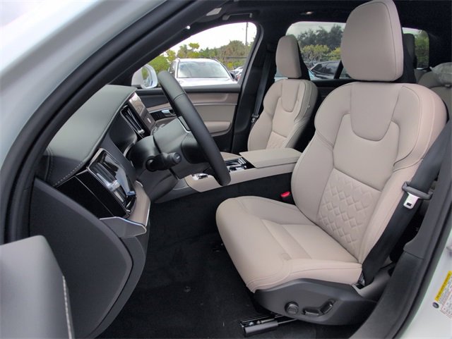 New 2026 Volvo XC90 T8 Plus image 5