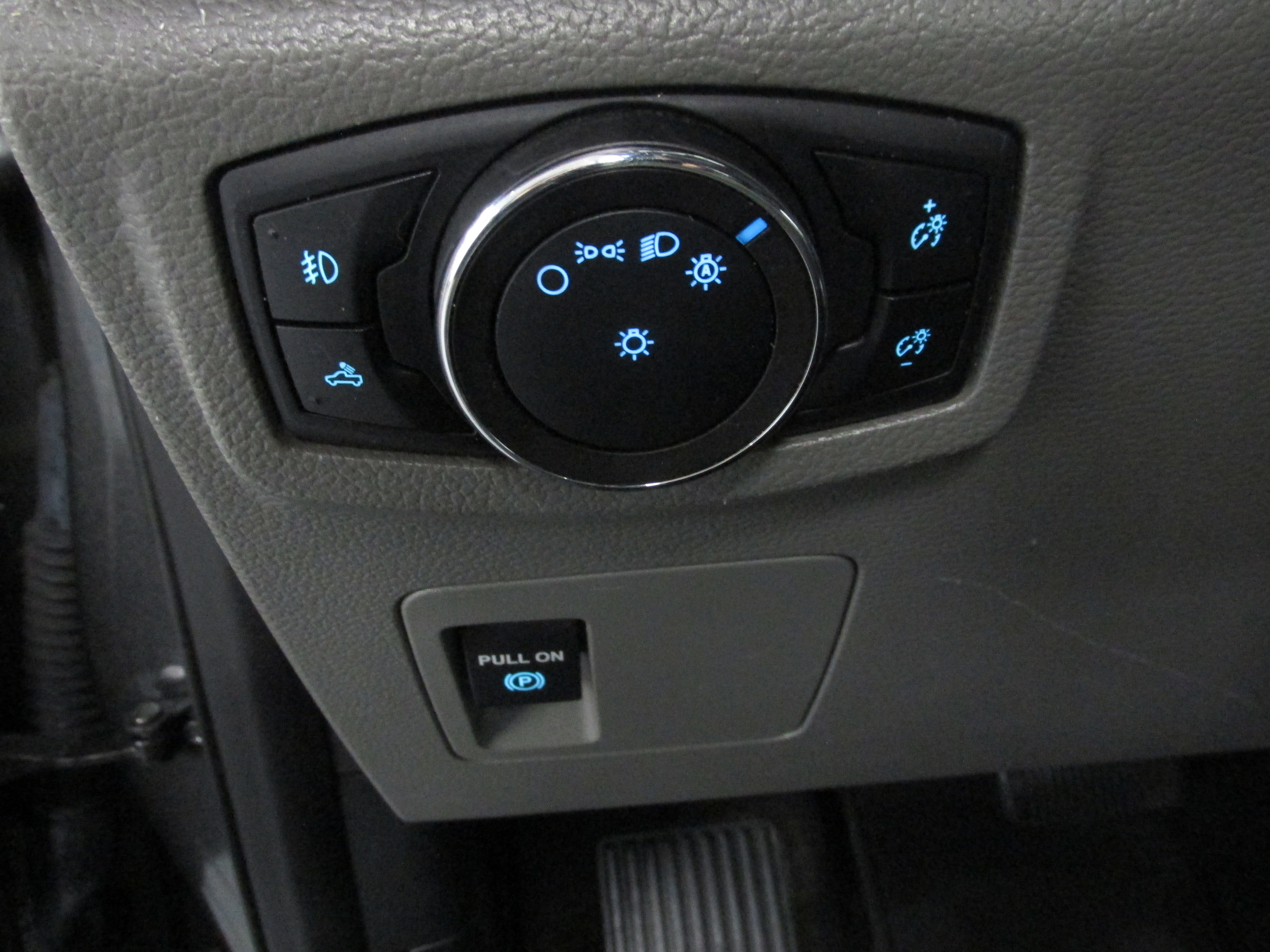 Certified 2019 Ford F150 XL w/ Equipment Group 101A Mid image 20