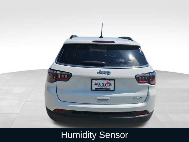 Used 2022 Jeep Compass Latitude w/ Convenience Group FWD image 5