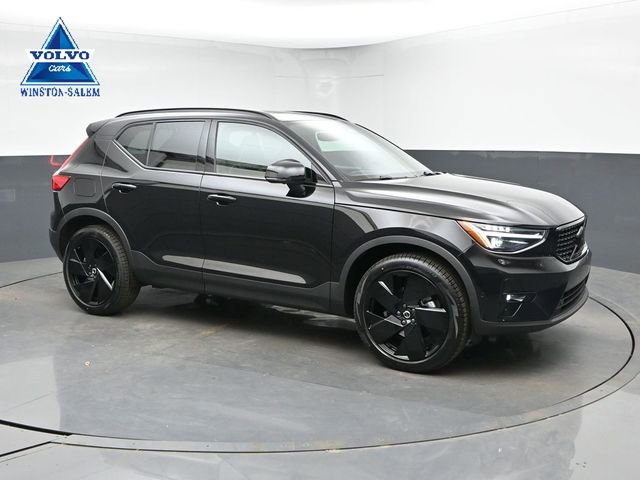 New 2026 Volvo XC40 B5 Ultra w/ Protection Package Premier