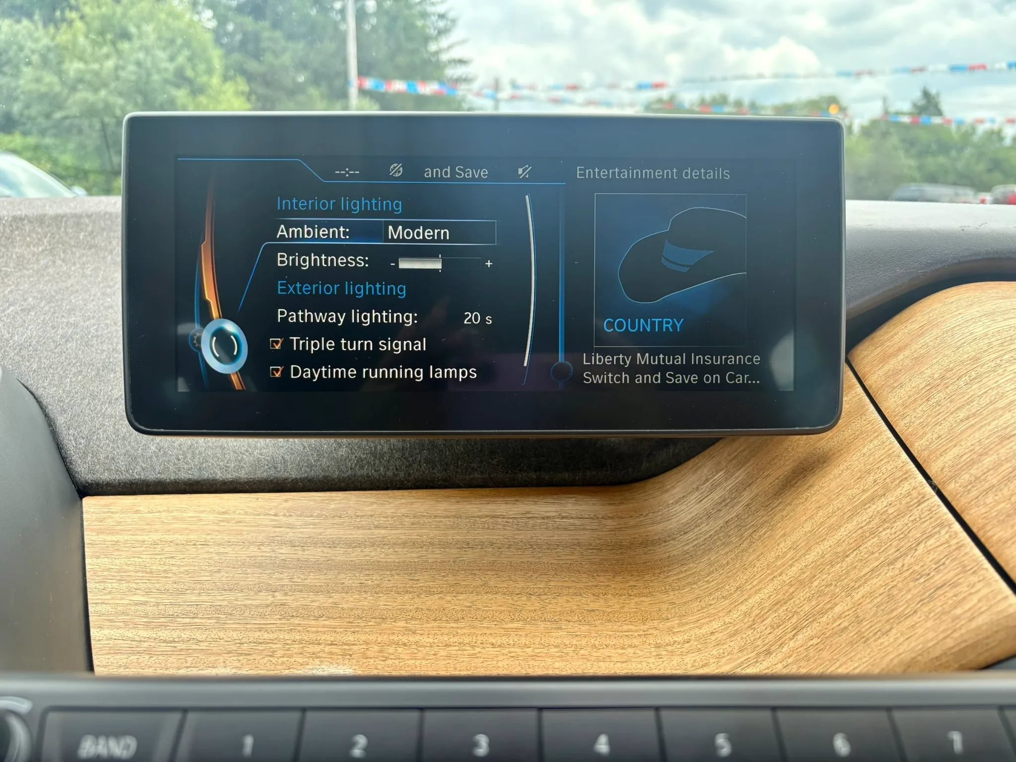 Used 2015 BMW i3 w/ Range Extender RWD image 34