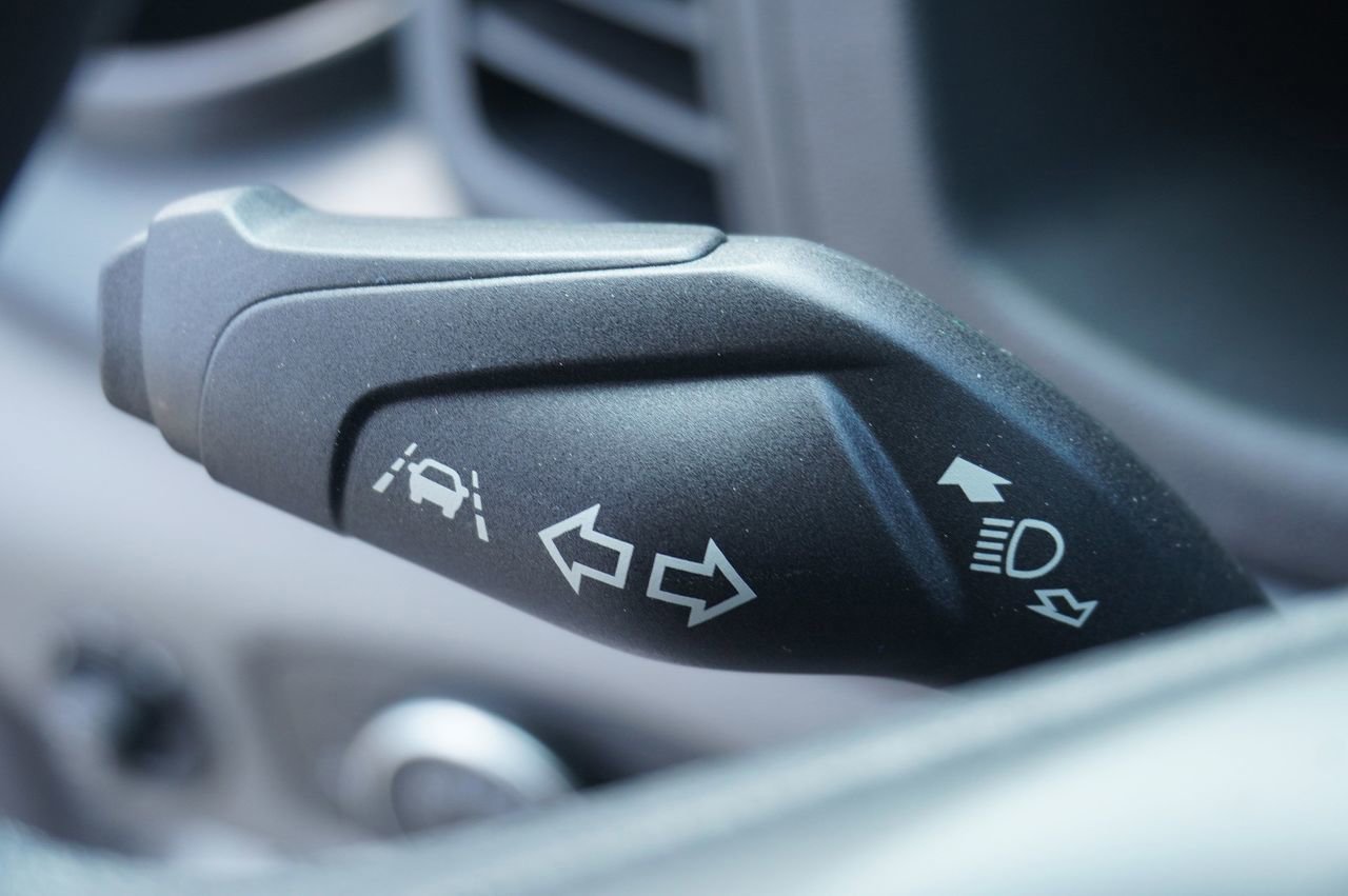 New 2025 Ford Transit 250 148 Medium Roof image 28