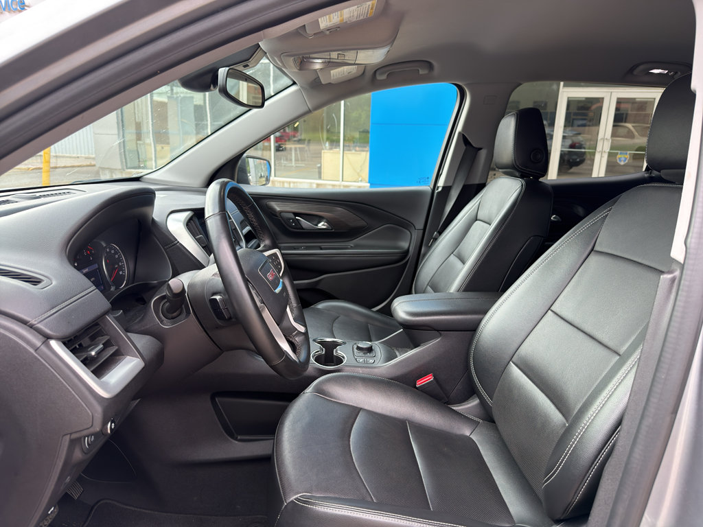 Used 2024 GMC Terrain SLT FWD image 32