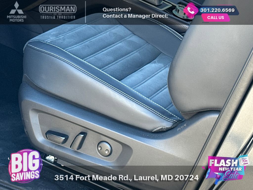 New 2025 Mitsubishi Outlander SE image 7