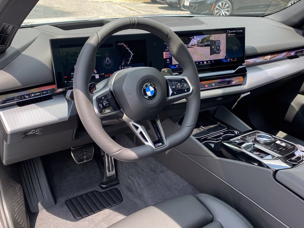 New 2027 BMW 530i xDrive w/ M Sport Package AWD/4WD image 14