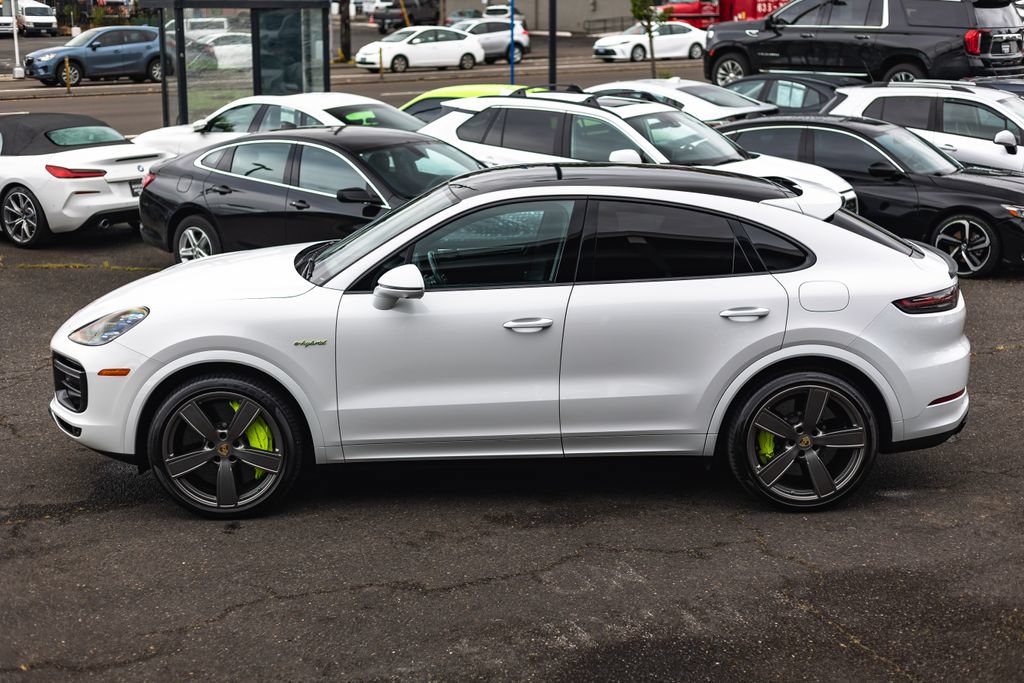 Used 2023 Porsche Cayenne Turbo S AWD/4WD image 13