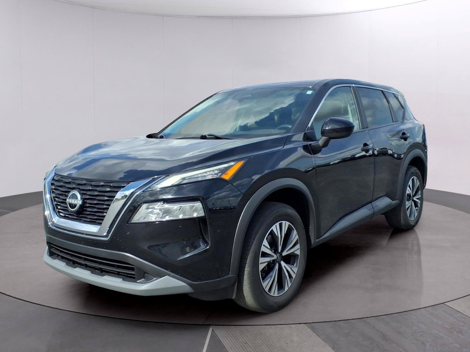 Used 2023 Nissan Rogue SV