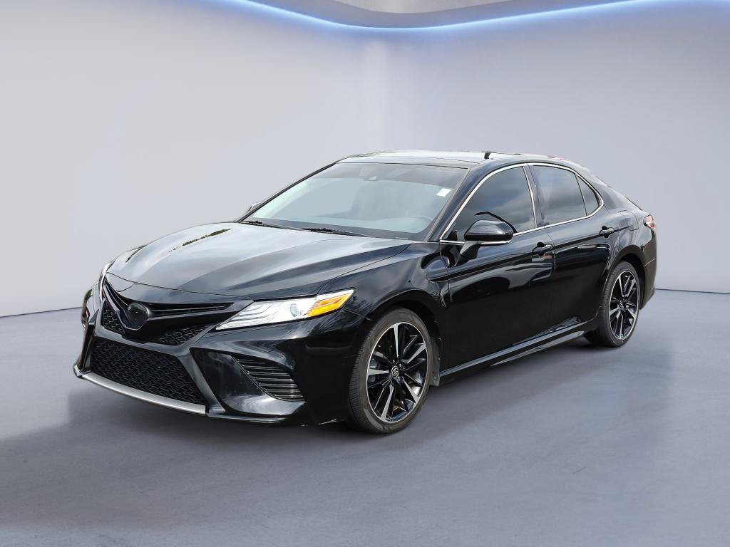 Used 2020 Toyota Camry XSE AWD/4WD image 2