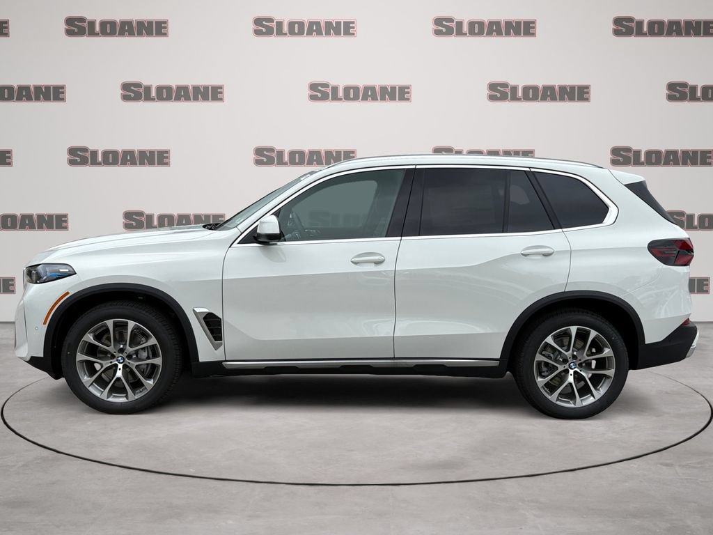 New 2026 BMW X5 xDrive40i w/ Premium Package AWD/4WD image 2