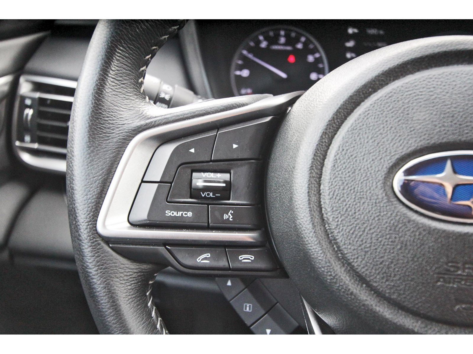 Used 2020 Subaru Outback Limited w/ Popular Package #2 AWD/4WD image 15