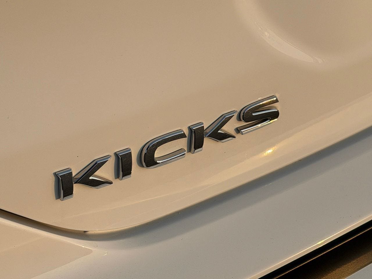 Certified 2023 Nissan Kicks S FWD image 10