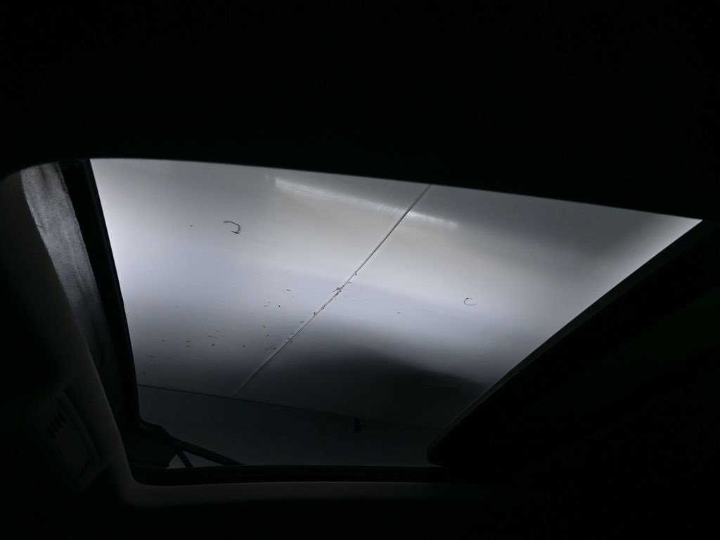 New 2025 Volkswagen Taos SE image 20