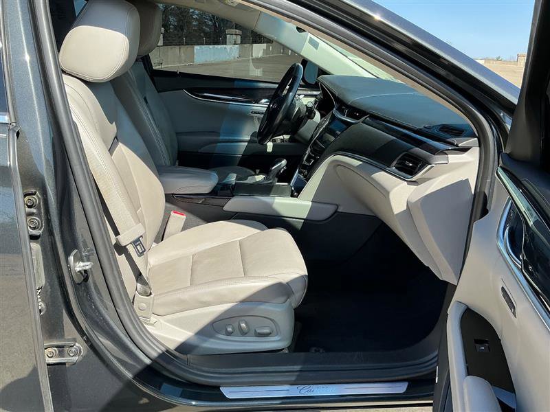 Used 2016 Cadillac XTS Luxury image 34