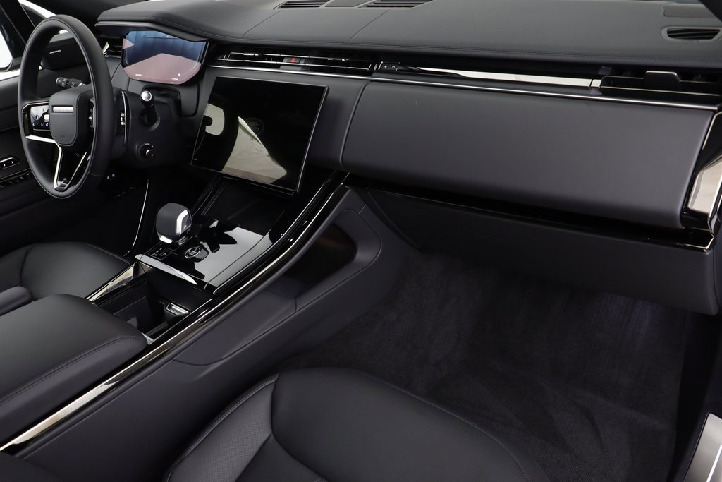 Used 2025 Land Rover Range Rover Sport Dynamic SE image 21