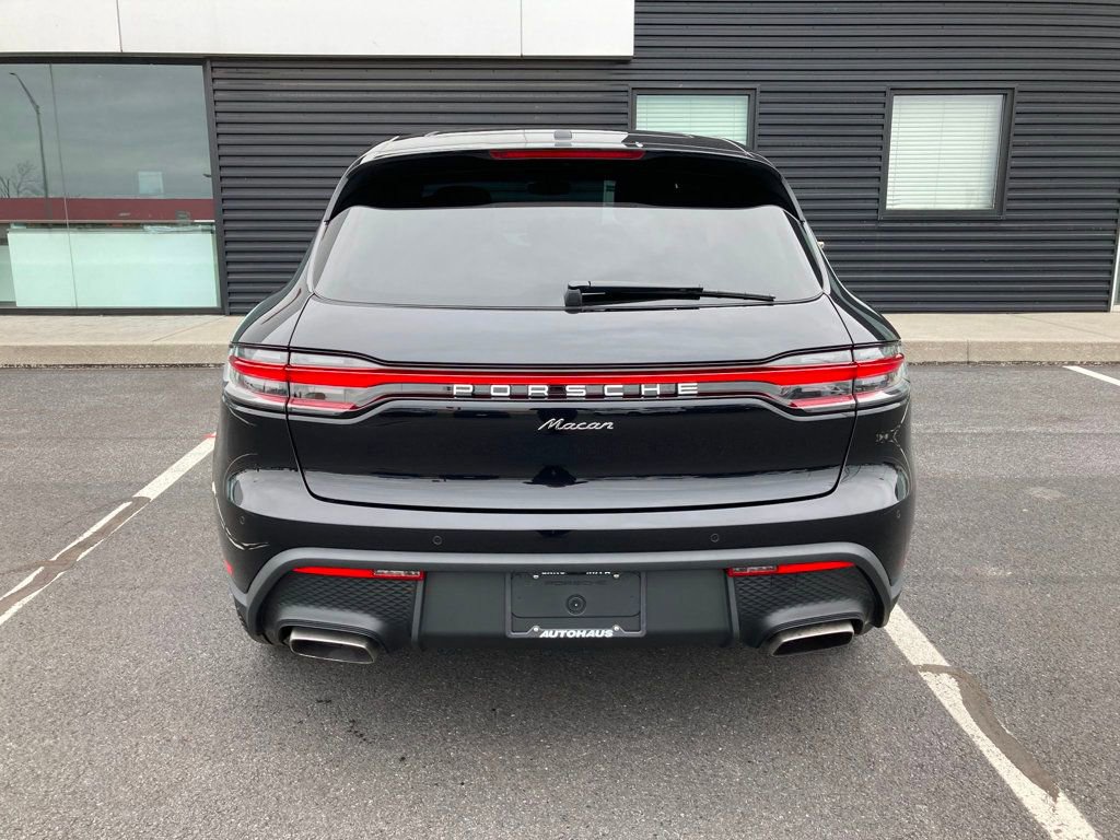 Used 2025 Porsche Macan image 6