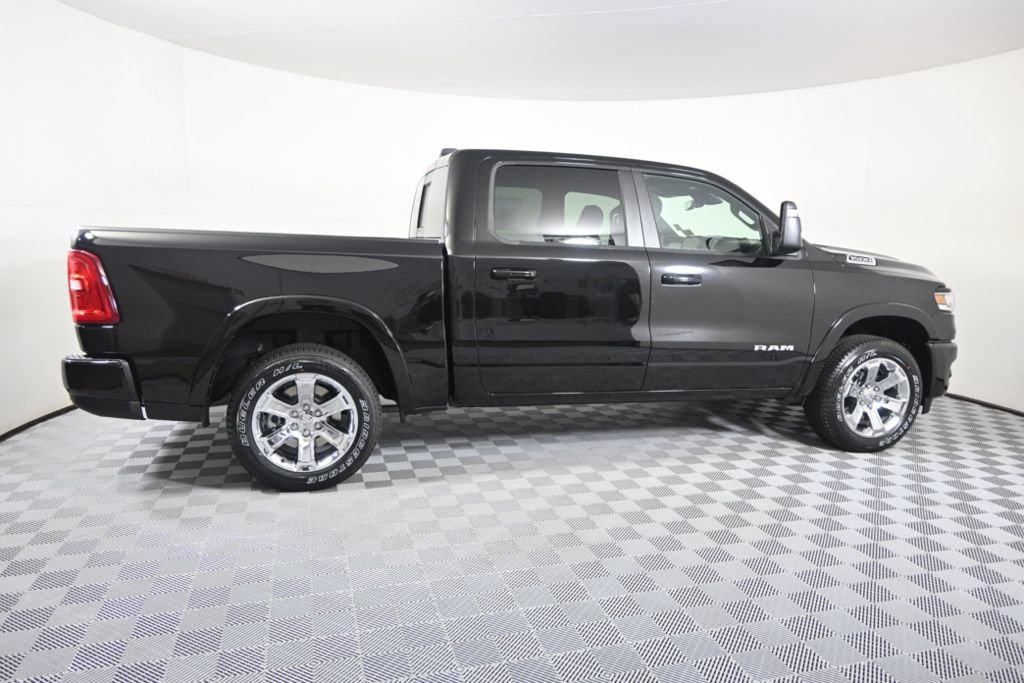 Used 2026 RAM 1500 Big Horn AWD/4WD image 8