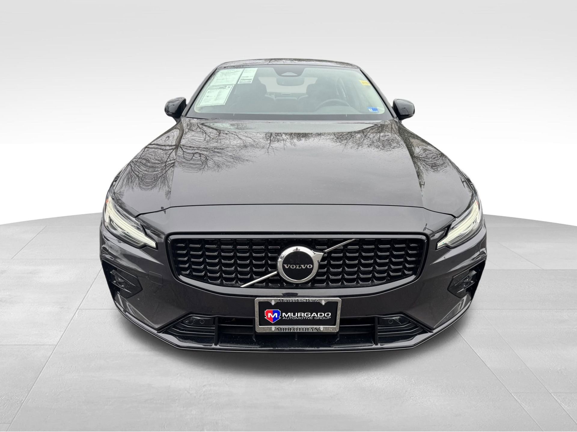 Used 2023 Volvo S60 B5 Core w/ Climate Package image 2