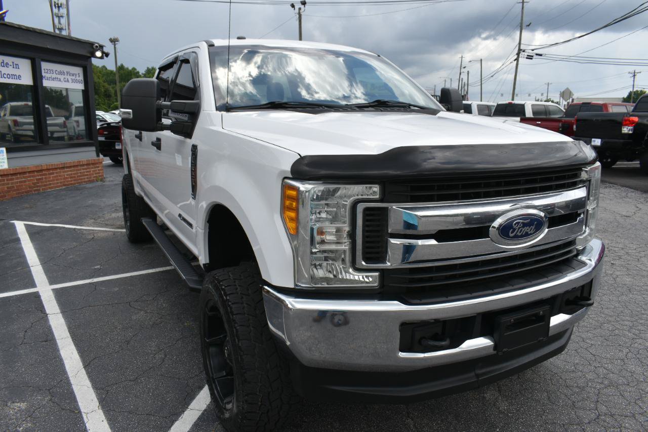 Used 2017 Ford F250 XLT AWD/4WD image 4