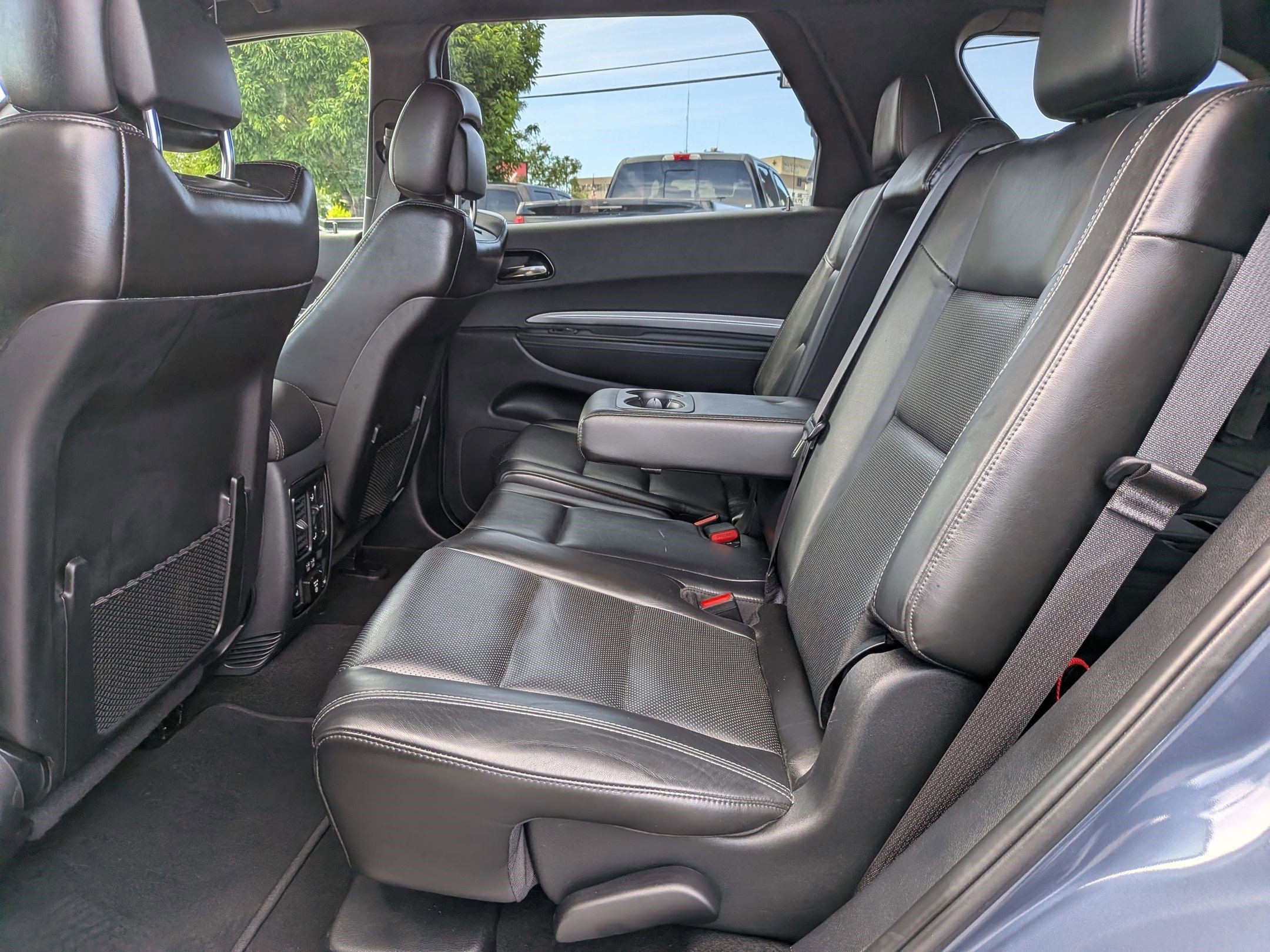 Used 2020 Dodge Durango R/T w/ Technology Group AWD/4WD image 31