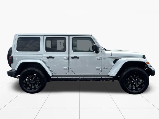 Used 2024 Jeep Wrangler Unlimited Sahara AWD/4WD image 7