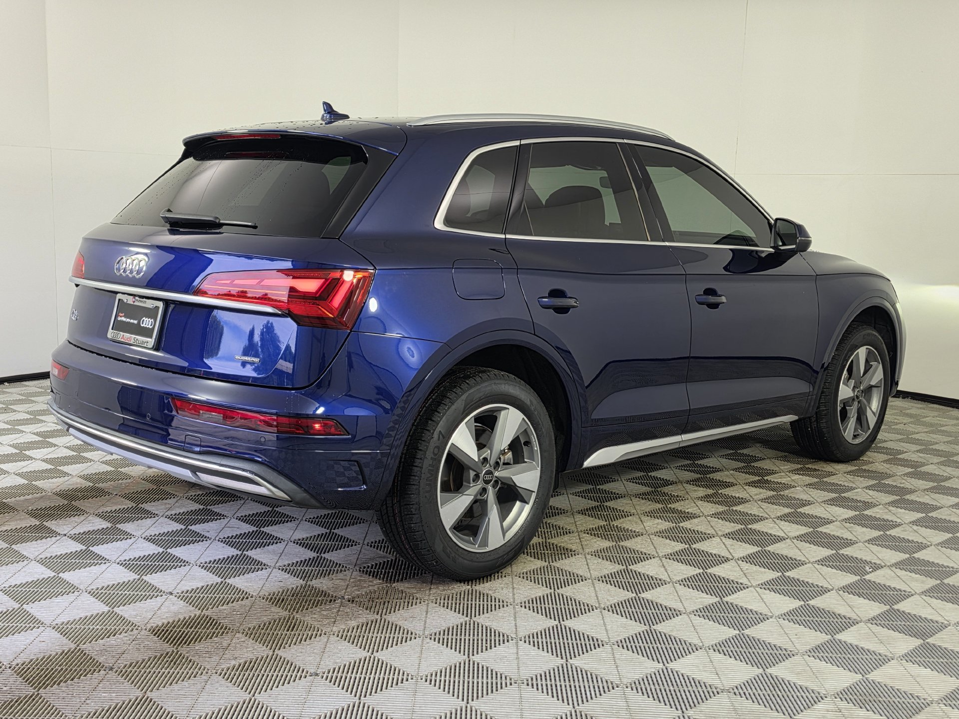 Used 2024 Audi Q5 Premium Plus w/ Premium Plus Package AWD/4WD image 44